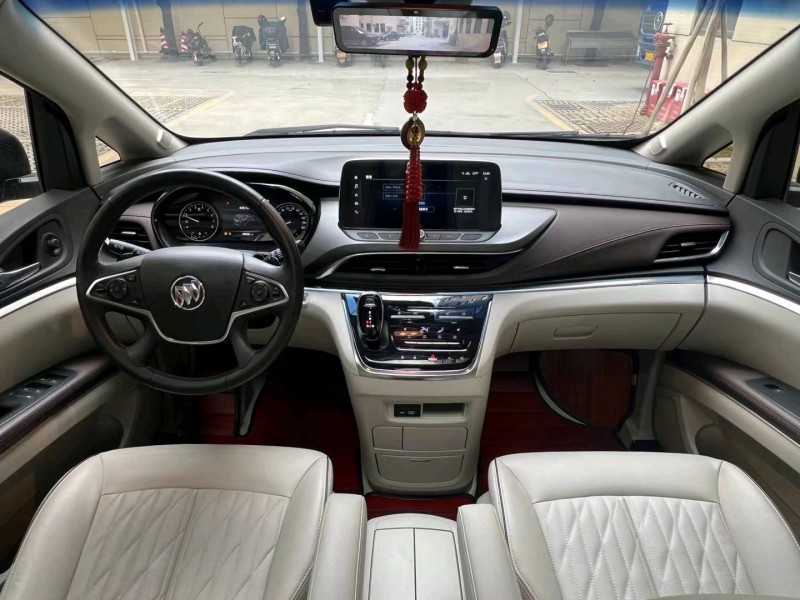 汕头21年别克GL88