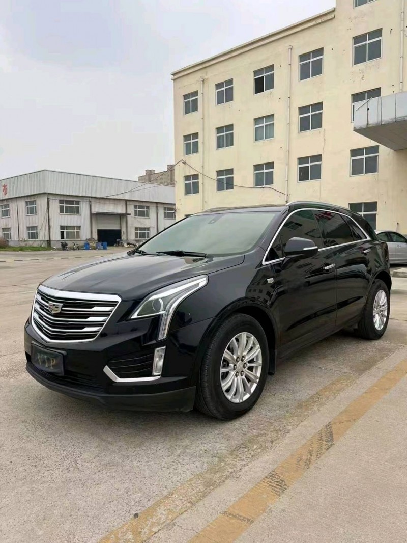 济宁17年凯迪拉克XT52