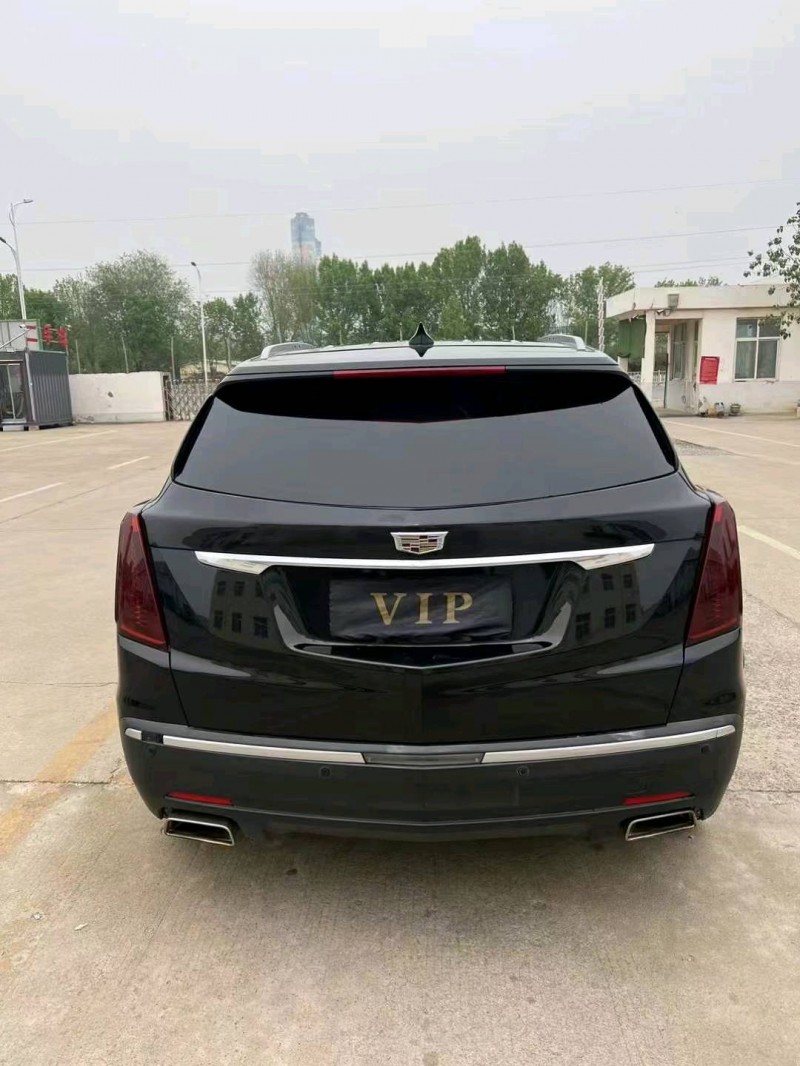 济宁17年凯迪拉克XT59