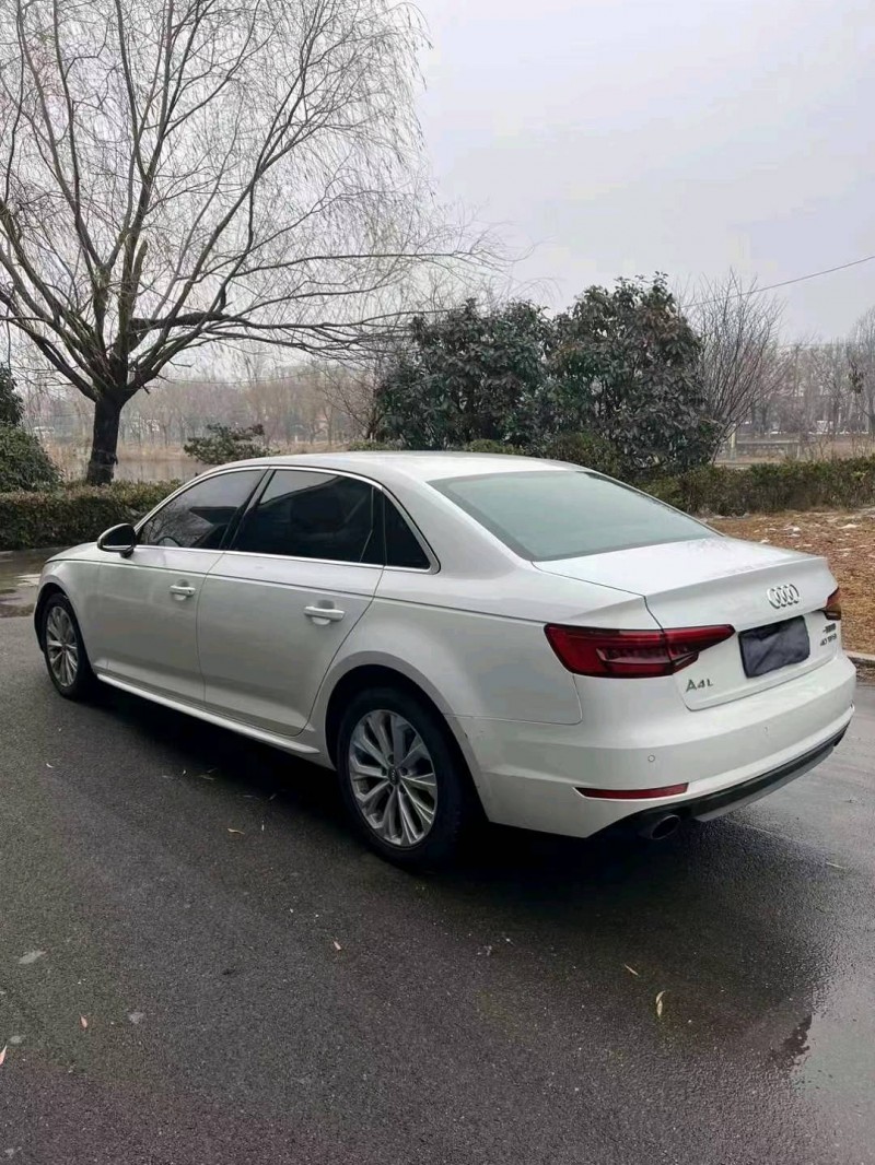 济宁17年奥迪A4L8