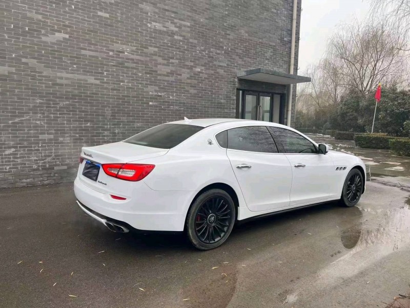 济宁14年玛莎拉蒂总裁7