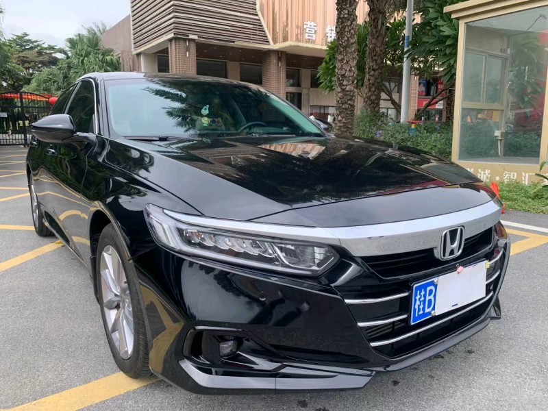 佛山22年本田雅阁3