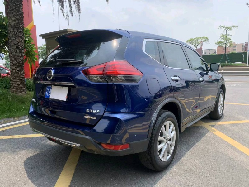 佛山20年日产奇骏4