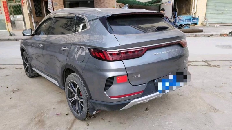 汕头21年比亚迪宋3