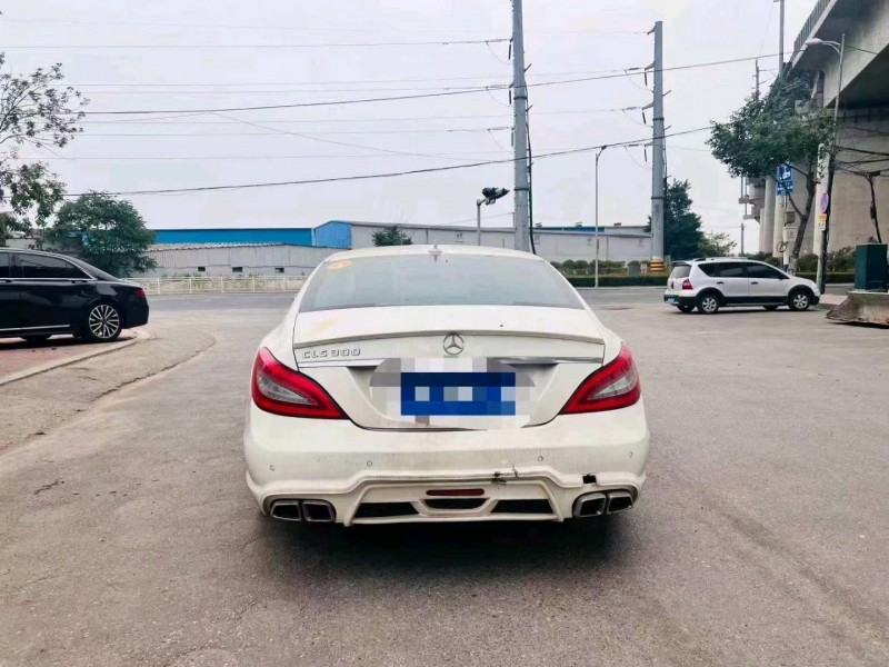 青岛15年奔驰CLS7
