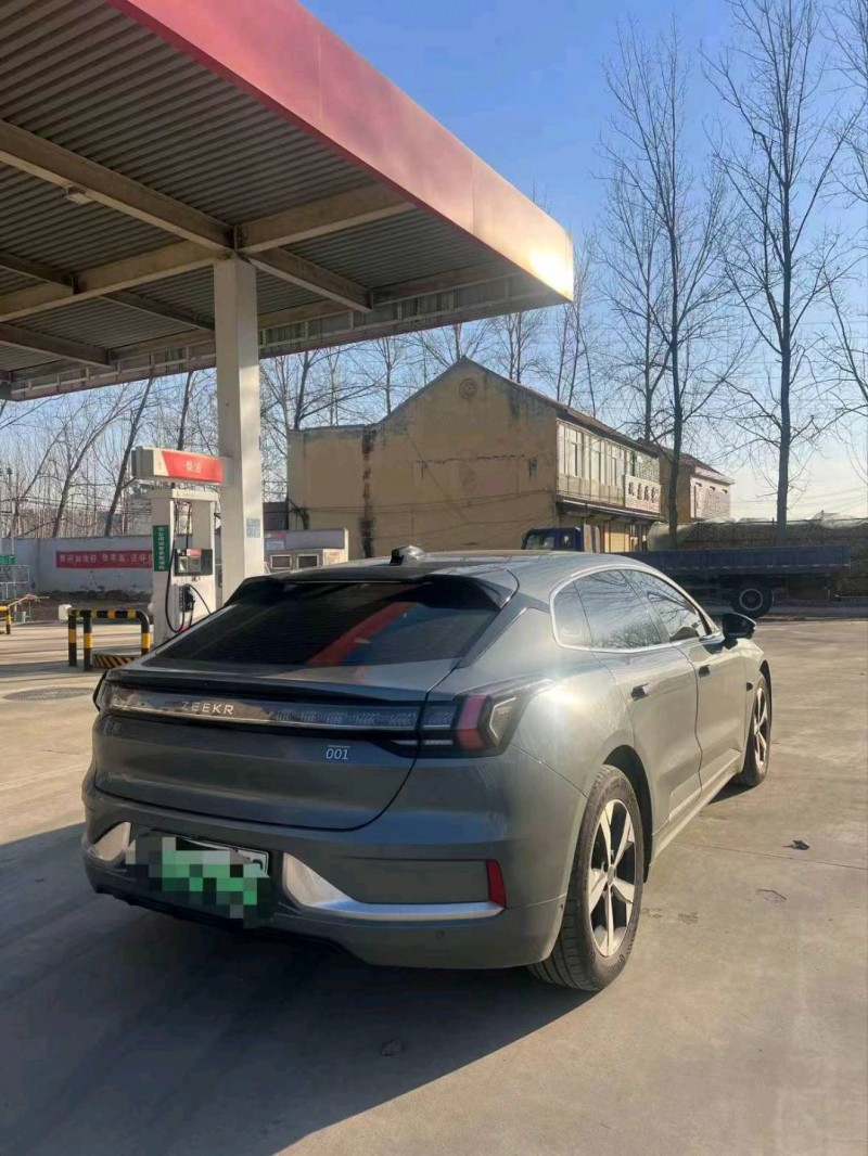 菏澤22年極氪汽車0019