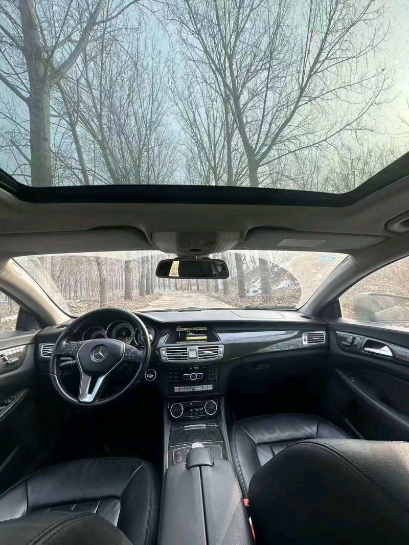 东营12年奔驰CLS8