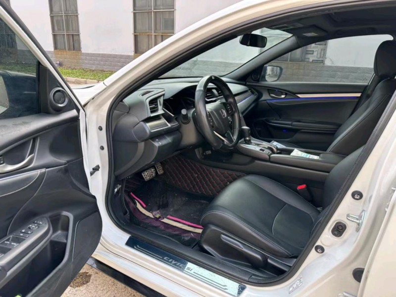 盐城22年本田思域5