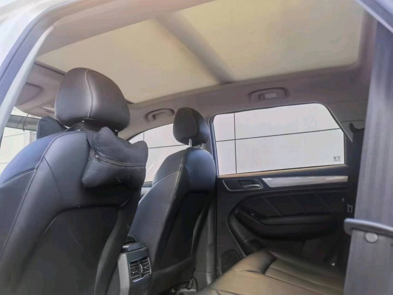 保定20年荣威RX58