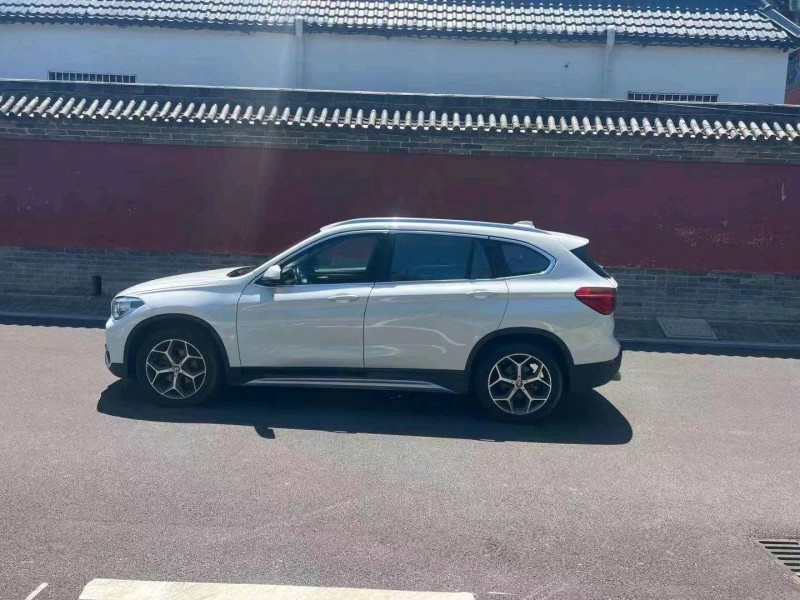 济宁18年宝马X17