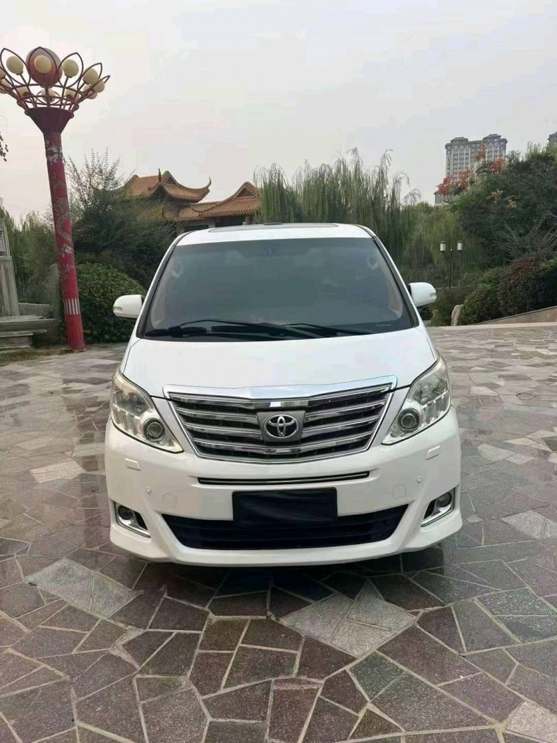 济宁14年丰田埃尔法1