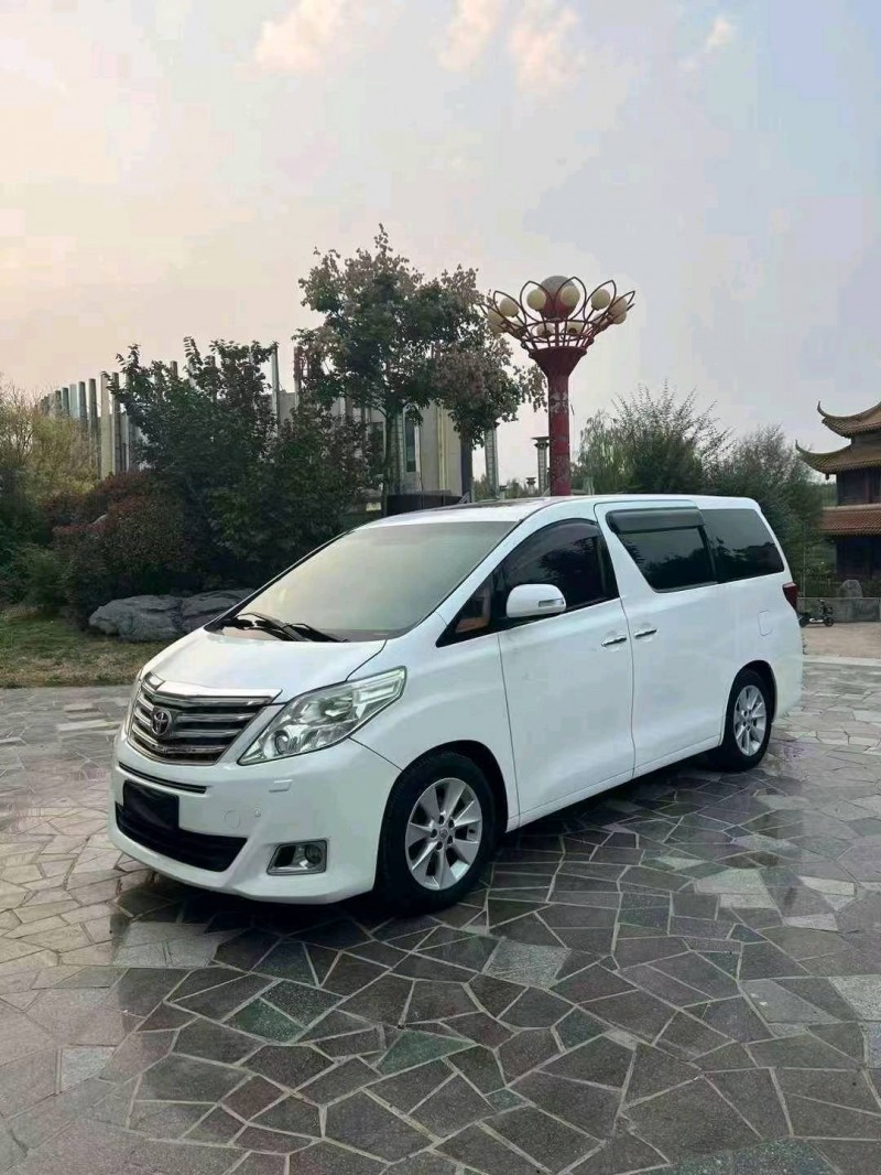 济宁14年丰田埃尔法2