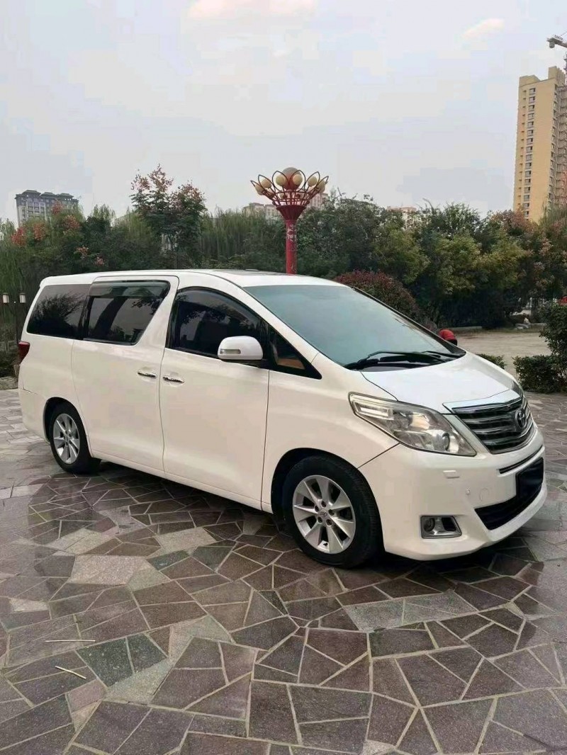 济宁14年丰田埃尔法3