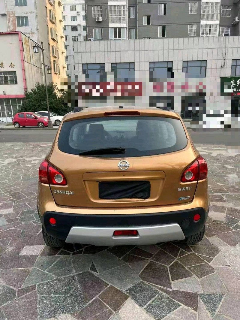 济宁13年日产逍客9