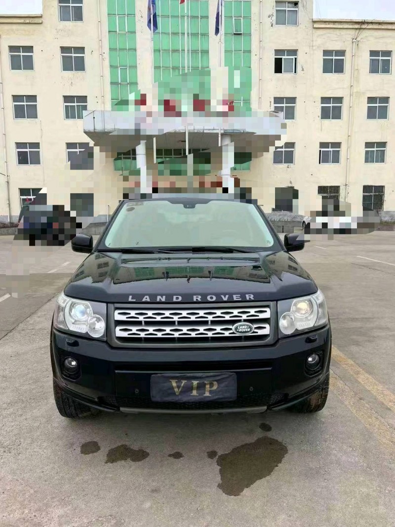 济宁12年路虎神行者1