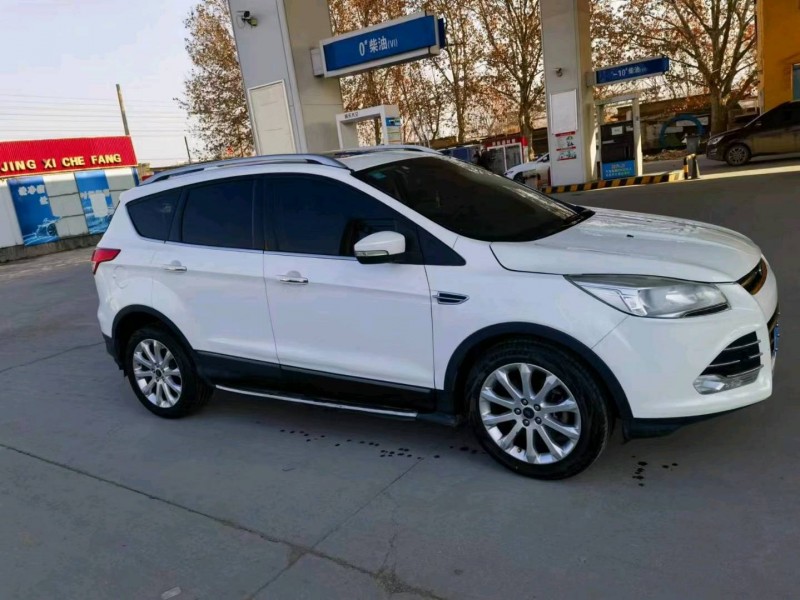 保定14年福特翼虎3