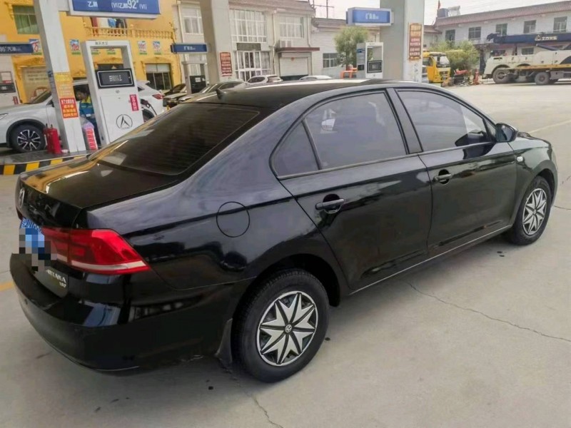 保定16年大众桑塔纳4