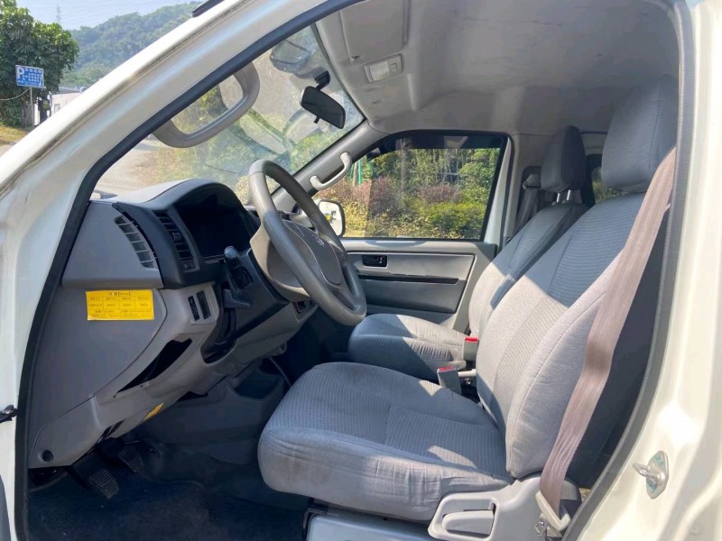 广州21年金龙凯锐7