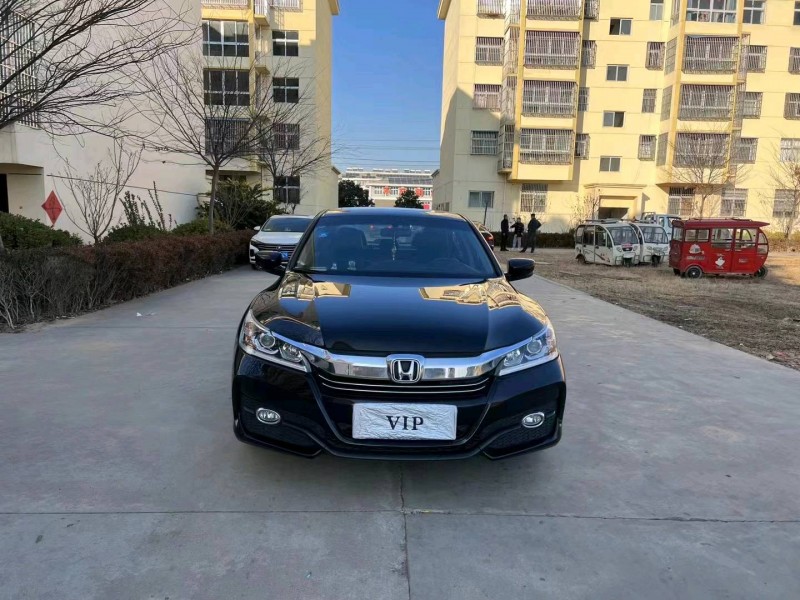 苏州17年本田雅阁1
