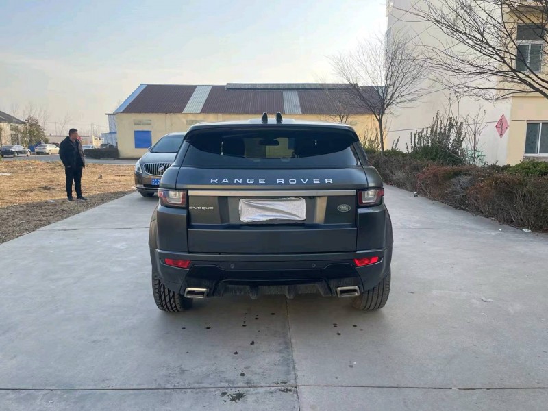 常州18年路虎揽胜极光(进口)7