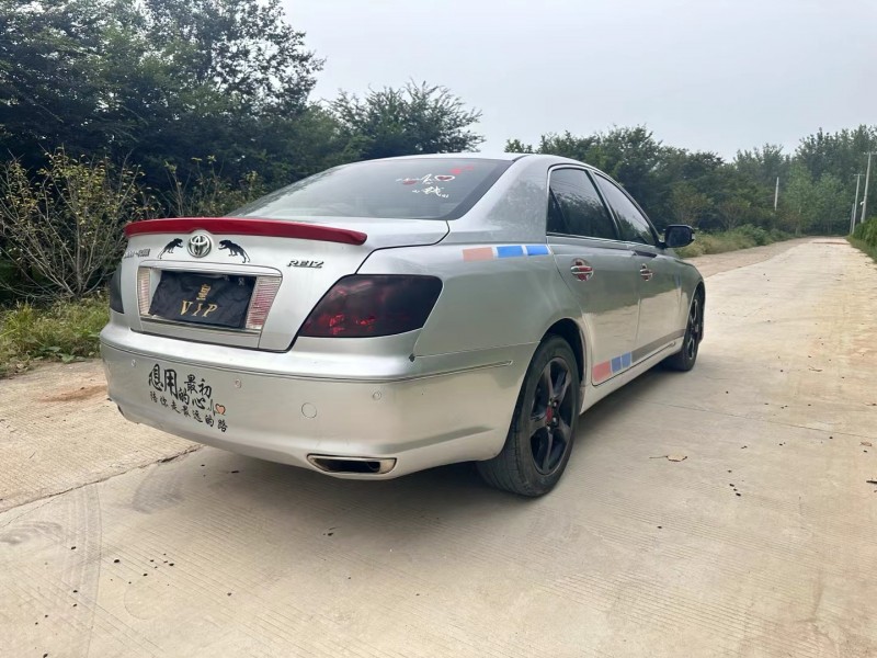 徐州10年丰田锐志8