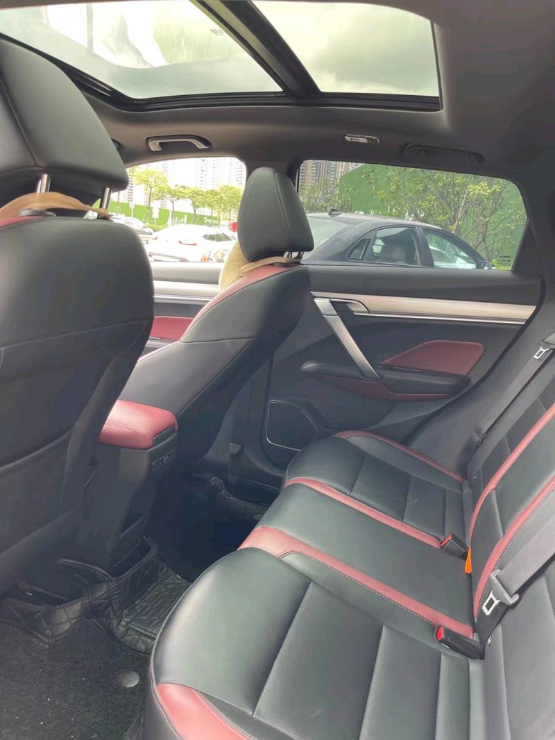 佛山20年吉利缤越8