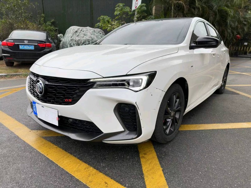 佛山22年别克威朗2