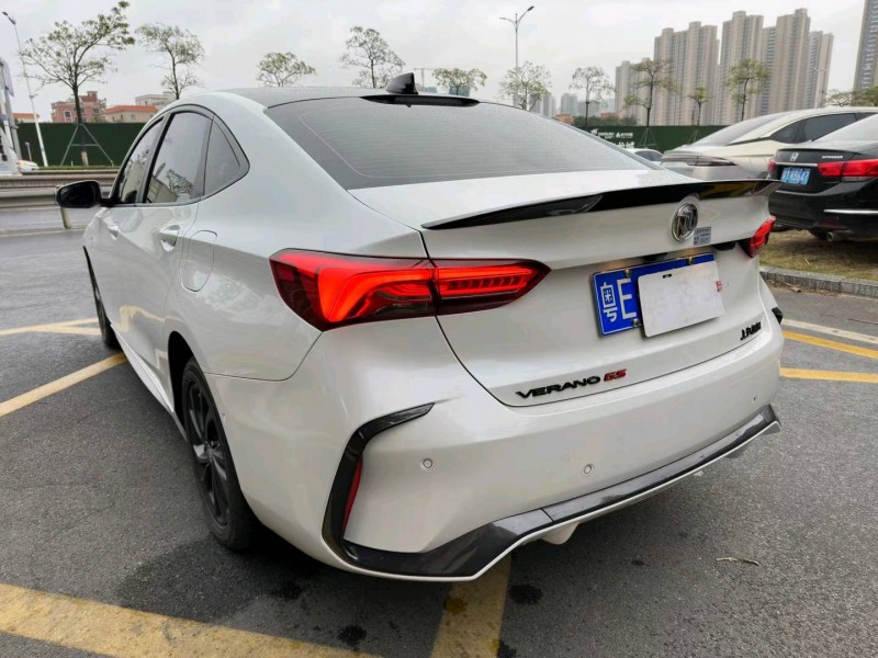 佛山22年别克威朗5