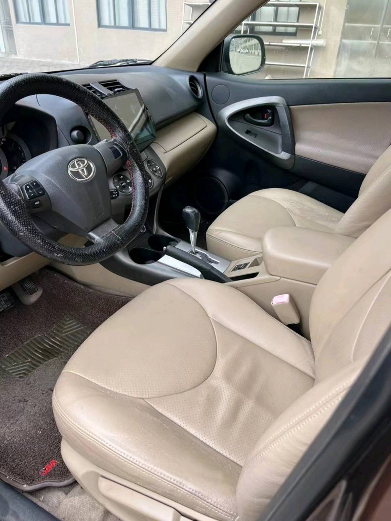 江门13年丰田RAV44