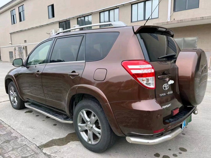 江门13年丰田RAV47