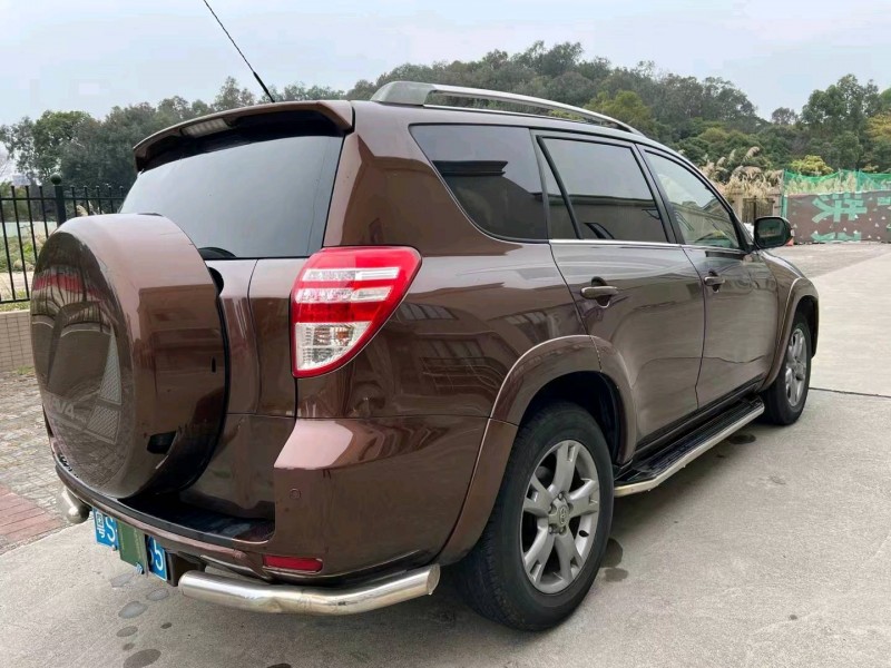 江门13年丰田RAV48