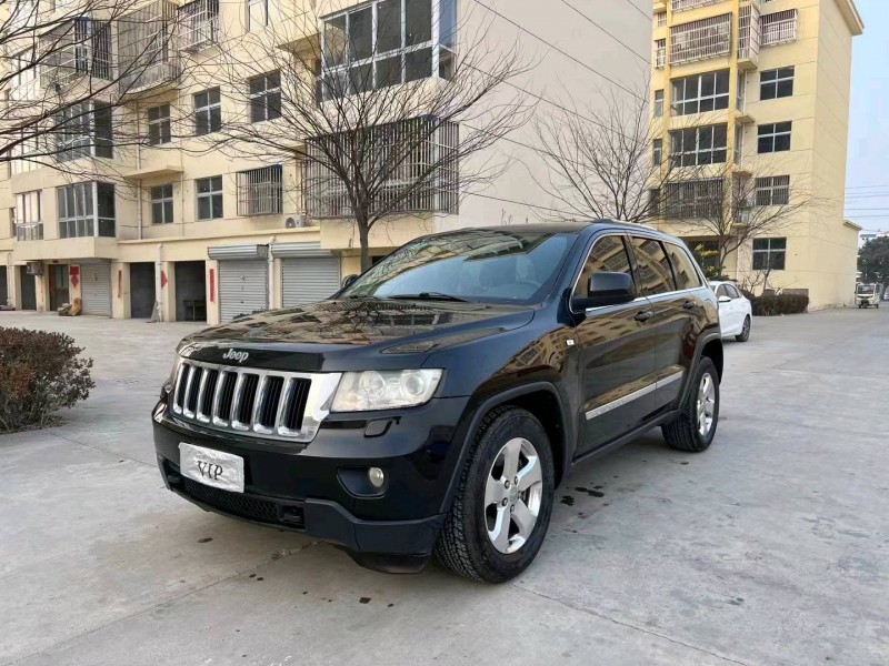常州13年Jeep大切诺基2