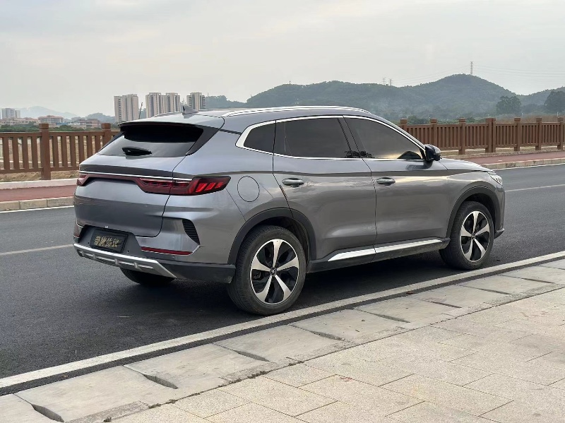 东莞21年比亚迪宋8