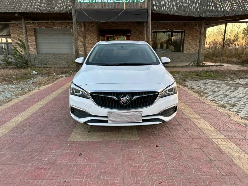 徐州17年别克威朗1