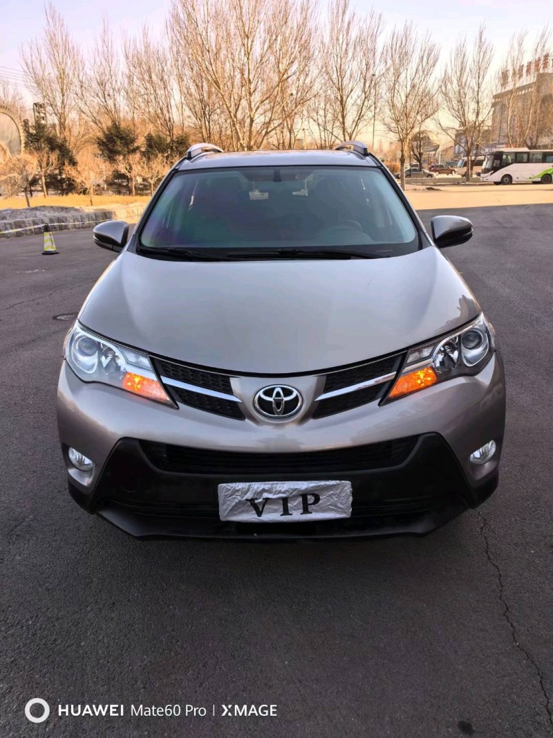 沈阳16年丰田RAV4荣放1