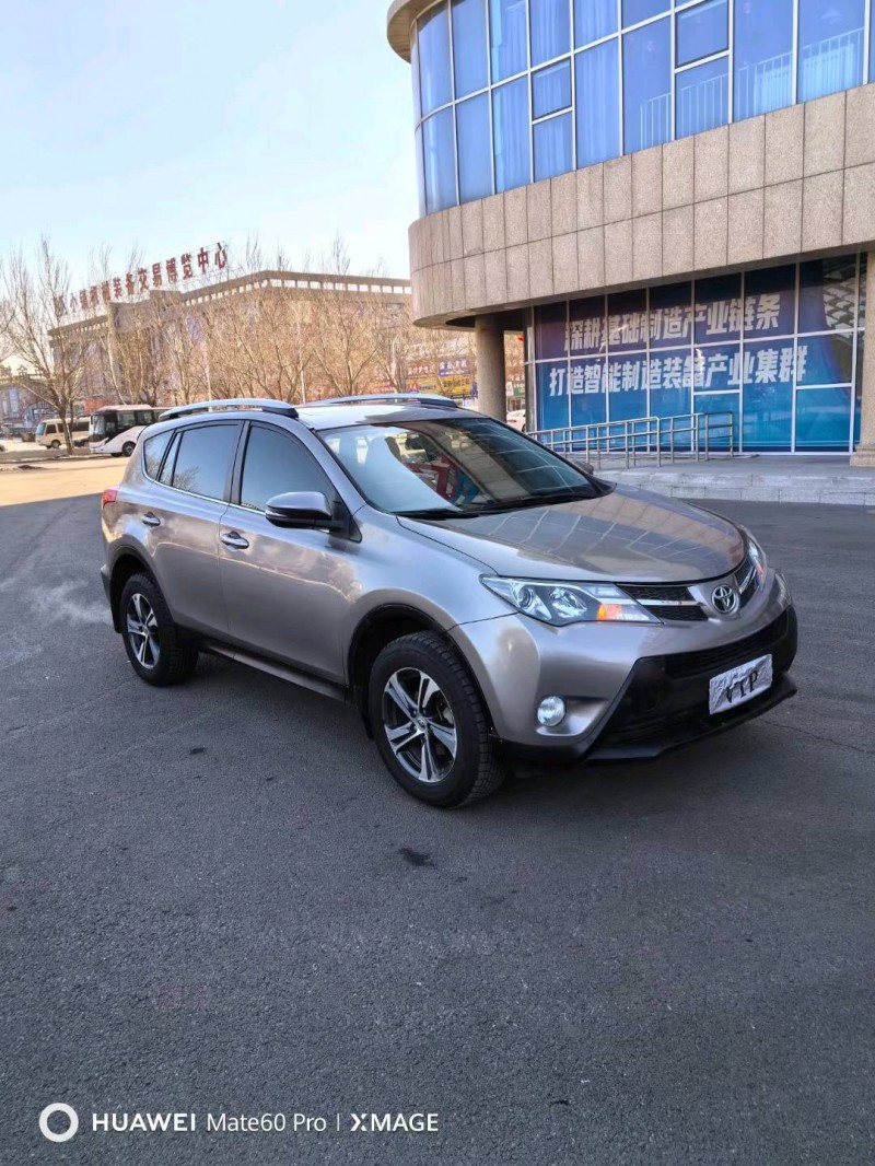 沈阳16年丰田RAV4荣放3