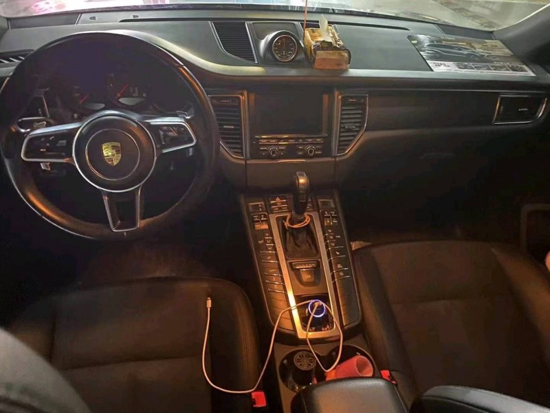 呼和浩特16年保時捷Macan4