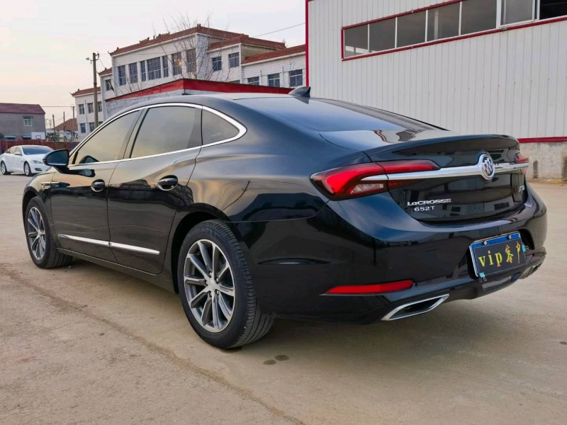 徐州23年别克君越8