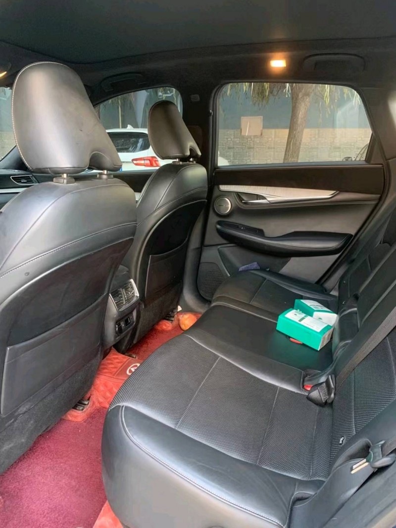 保定19年英菲尼迪QX508