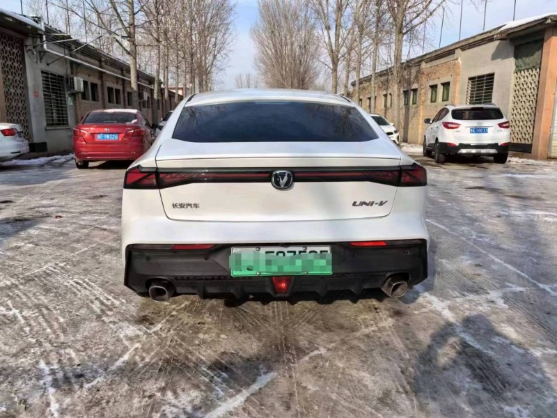 保定23年长安汽车UNI-V9