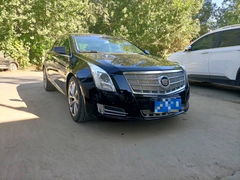 保定13年凯迪拉克XTS3