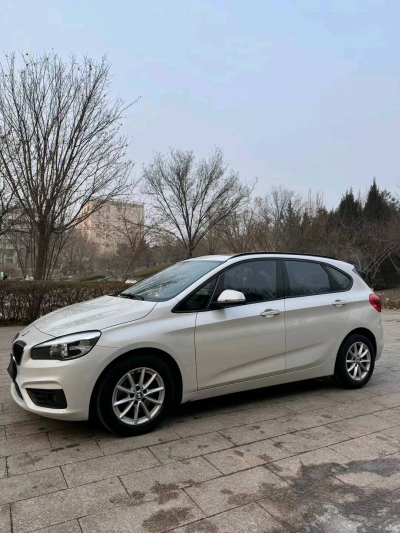 保定16年宝马2系2