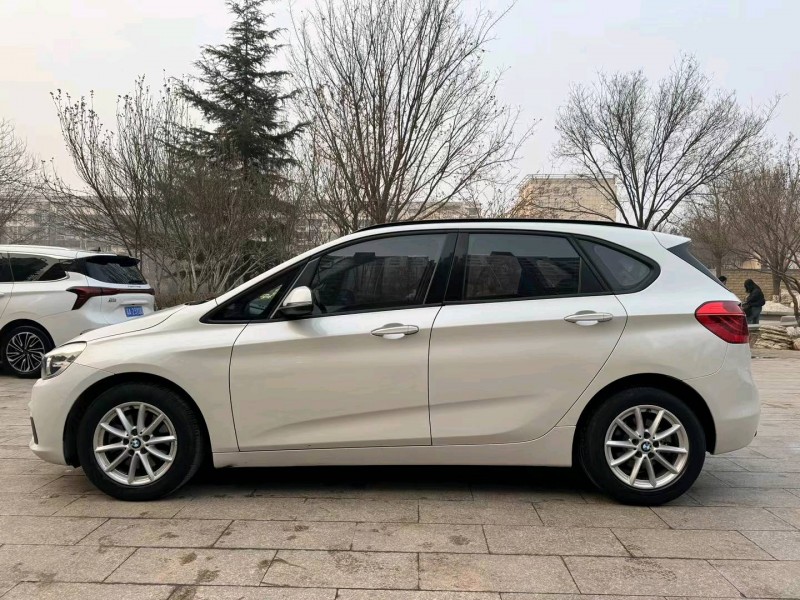 保定16年宝马2系4