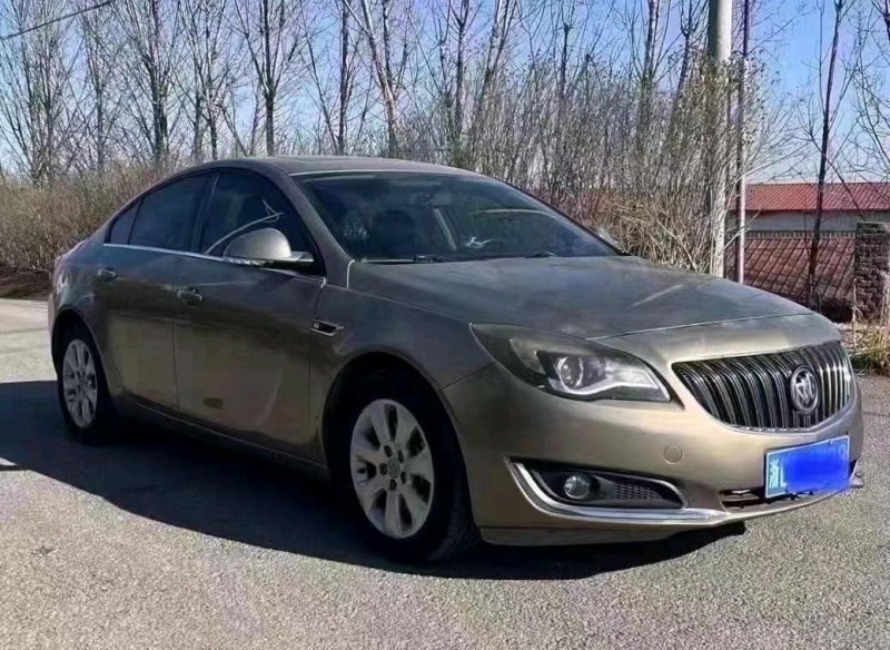 青岛16年别克君威2