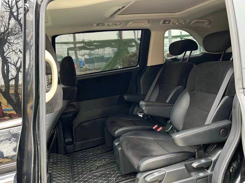 青岛18年本田艾力绅5