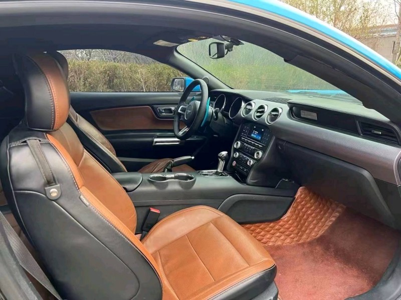 青岛15年福特野马5