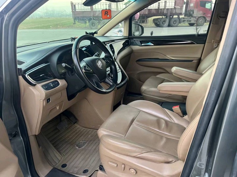 徐州19年别克GL84