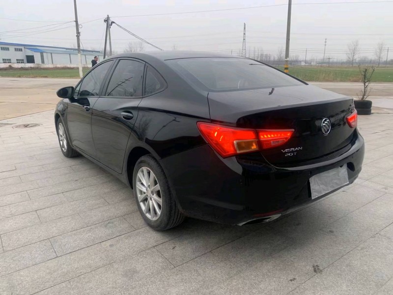 徐州17年别克威朗3