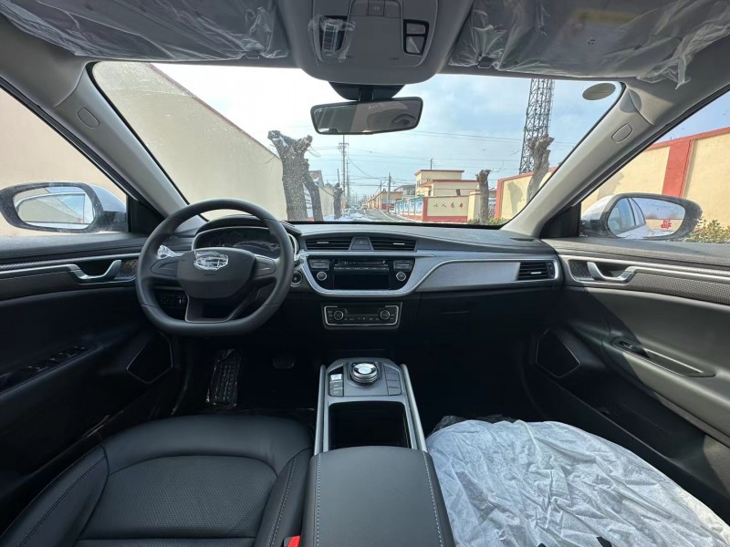 青岛24年吉利帝豪EV8