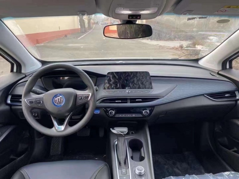 青岛23年别克微蓝6